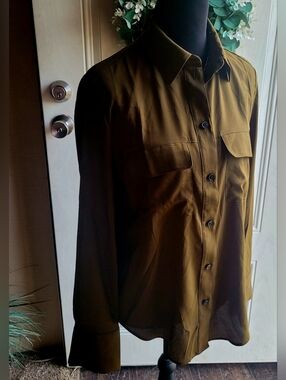H & M Olive Green Button-Front Casual Shirt